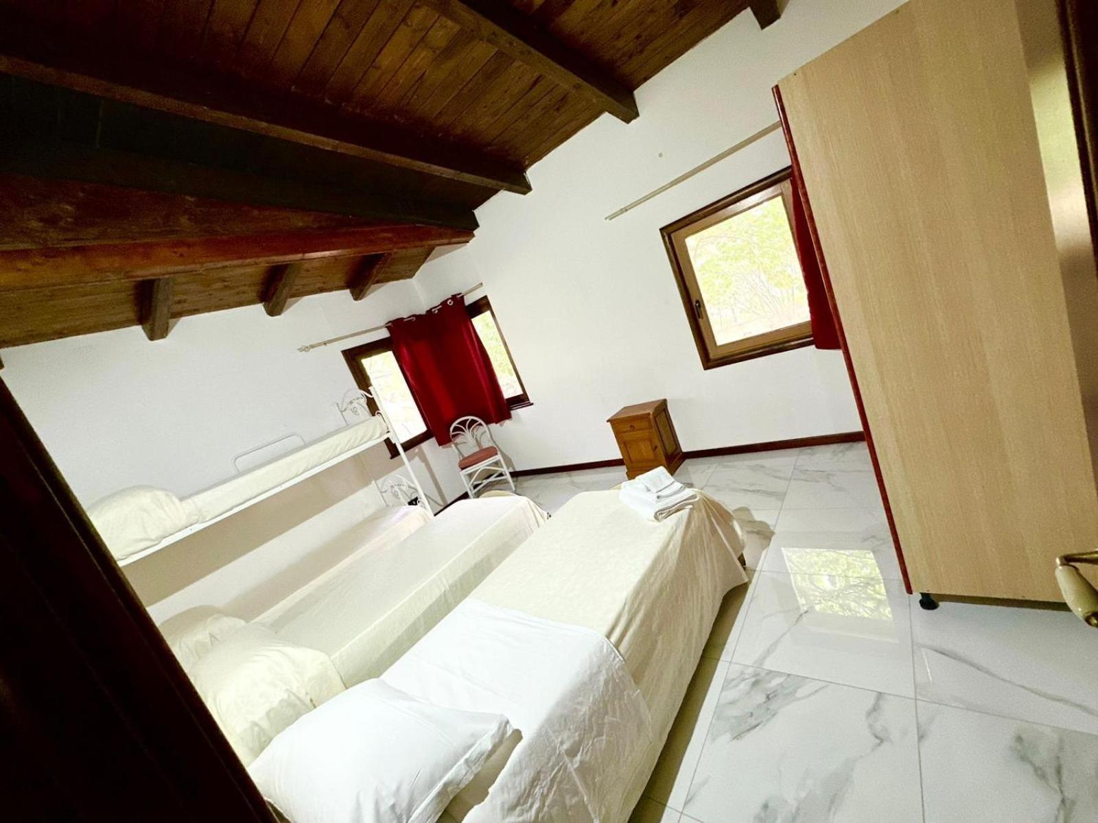 Le Castella Residence Extérieur photo